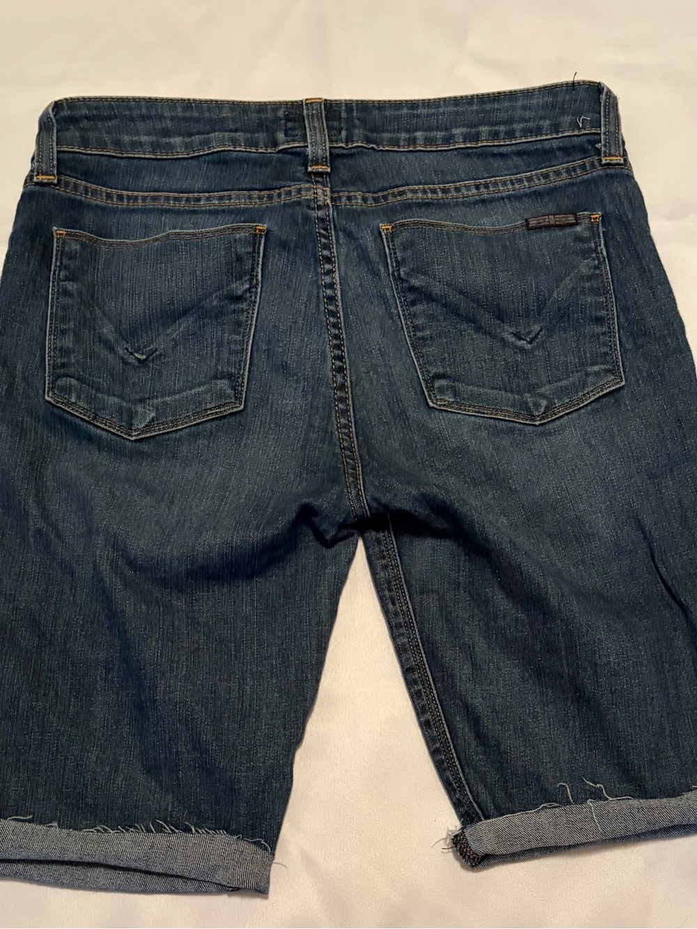 Hudson Jeans Women’s Dark Indigo Denim Bermuda style shorts 27